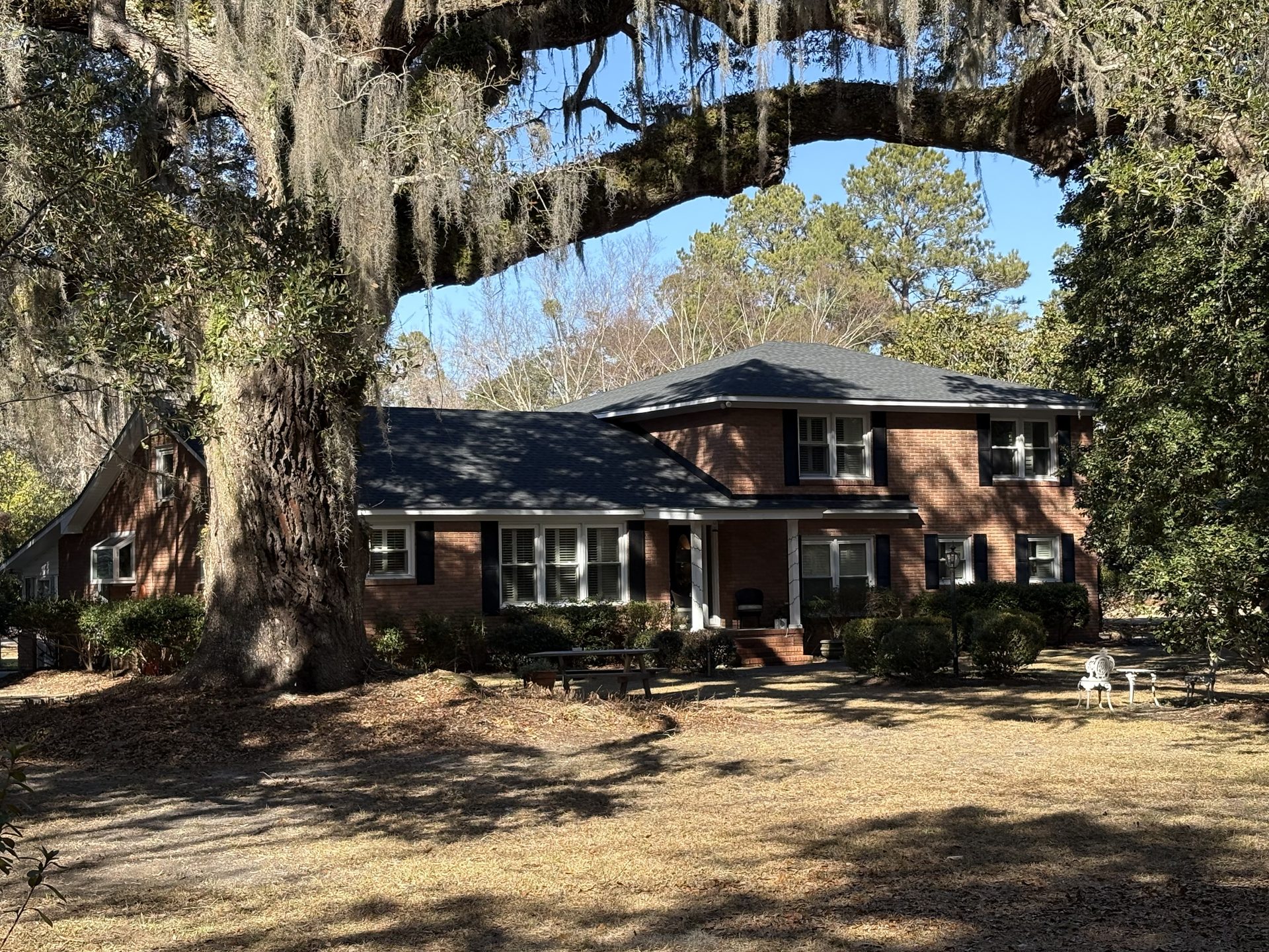 The Palm property under Spanish moss in Charleston, SC